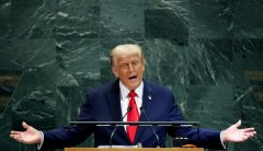 现场的提词器竟然